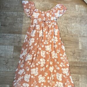 Floral Off-Shoulder Dress 🔴